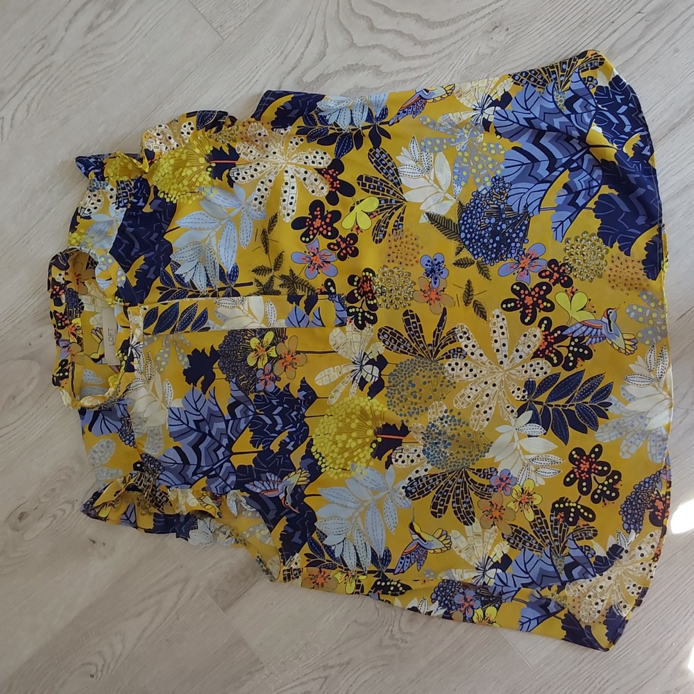 Loft Woman's sleeveless top